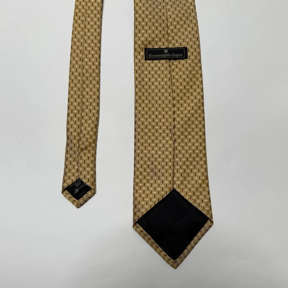 ERMENEGILDO ZEGNA‎ Men's 100% Silk Necktie ITALY Luxury Geometric Yellow Gold